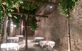 Don Carvoeiro inside