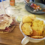 Taberna Marginal Comida
