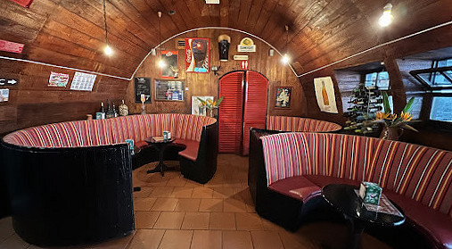 O Casco À l'intérieur
