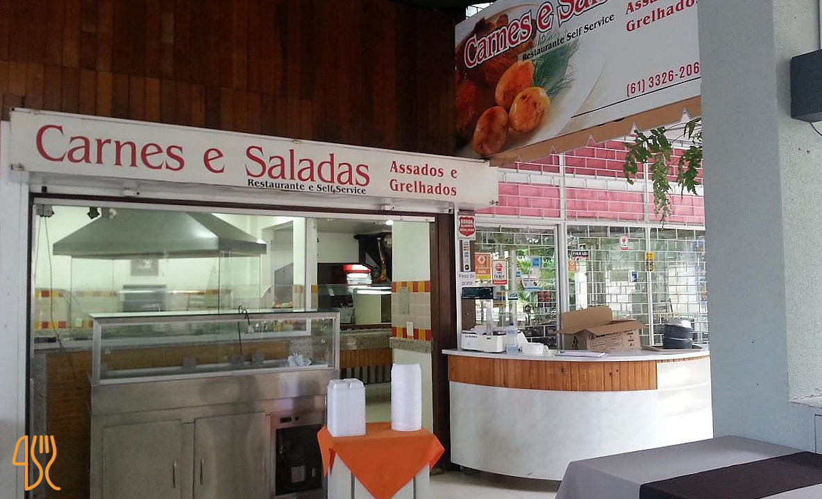 Carnes E Saladas Extérieur