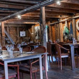 Randulffs Seahouse Dentro