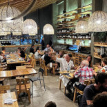 Magma Restaurant Bar Dentro