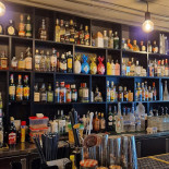 R Bar À l'intérieur
