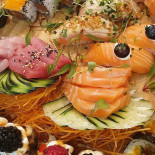 Sushi Akira Comida