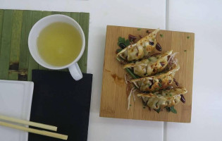 Himitsu Sushi Bar food