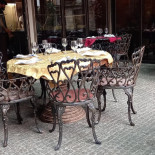 Praceta À l'intérieur