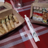 Bon-sai Lounge Sushi, Friends Music food
