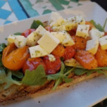 Pera Bistro food