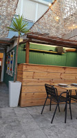 Gordos Caparica outside