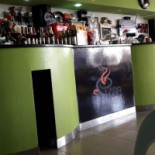 Kira Kaffe À l'intérieur