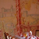 Kira Kaffe À l'intérieur
