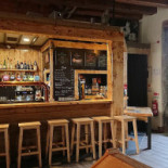 Oceanic Cafe Dentro