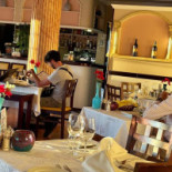 Jompra À l'intérieur