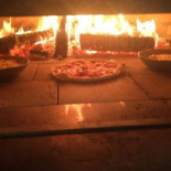 Bellucci Pizzaria Exterior