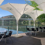 2rios Steakhouse Exterior