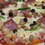 D' Marta Pizzaria Comida