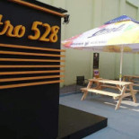 Bistro 528 Exterior