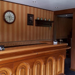 Viesnica Un Restorans Aparjods Dentro