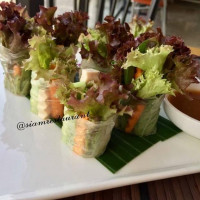 Tommi's Burger Joint Comida