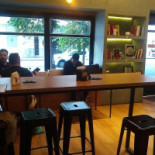 Tiny Cat Café À l'intérieur