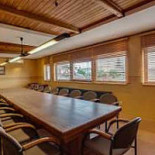 Viesnica Un Restorans Aparjods Dentro