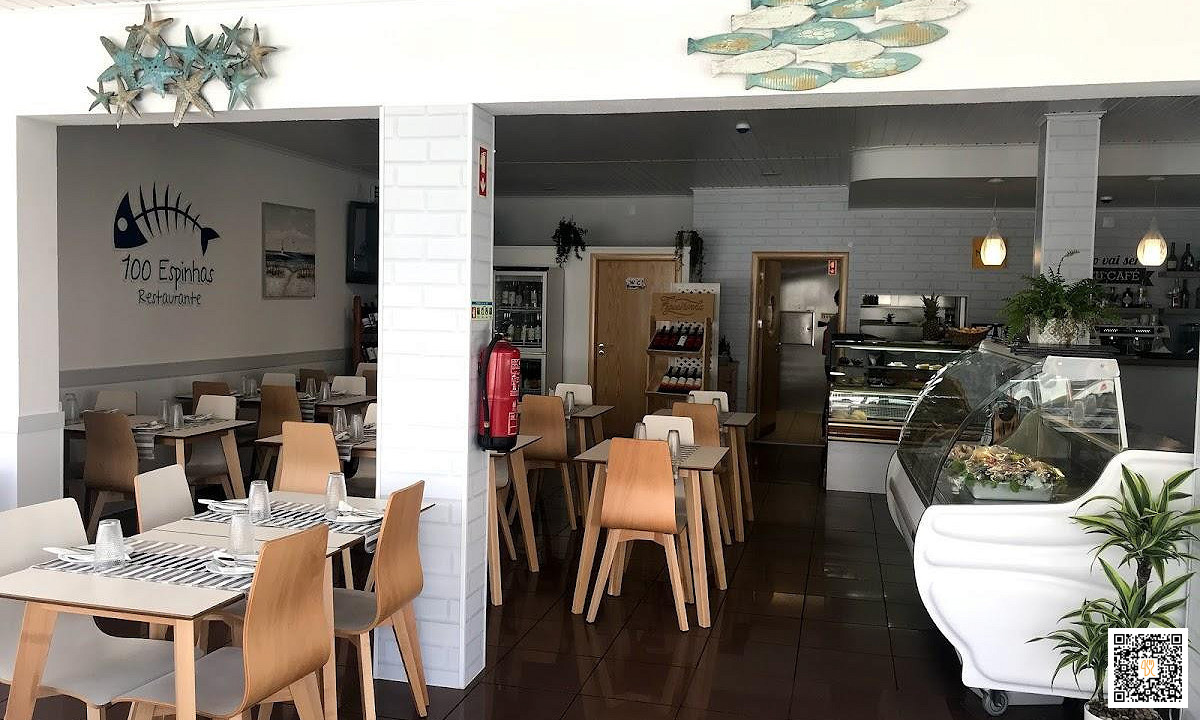 100 Espinhas À l'intérieur