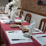 Cafeteria E Califer À l'intérieur