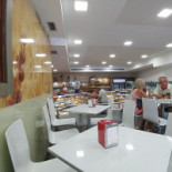 Good Bread Bakery Dentro
