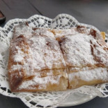 Dama Pé De Cabra food