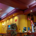 Holi Caffé Antas À l'intérieur