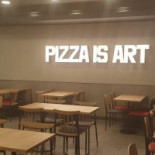 Pizza Hut Rio Tinto inside