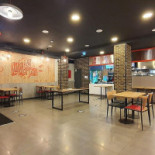 Pizza Hut Rio Tinto inside