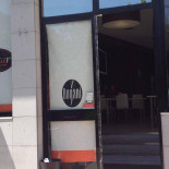 13 Café Extérieur