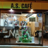 As Café À l'intérieur