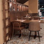 Perto Do Cais À l'intérieur