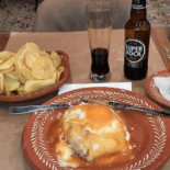 Perto Do Cais Comida