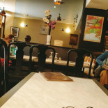 Café Samuel À l'intérieur