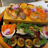 Sushisia food
