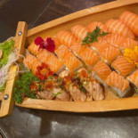 Sushisia food