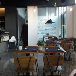 Local Avenida Your Healthy Kitchen À l'intérieur
