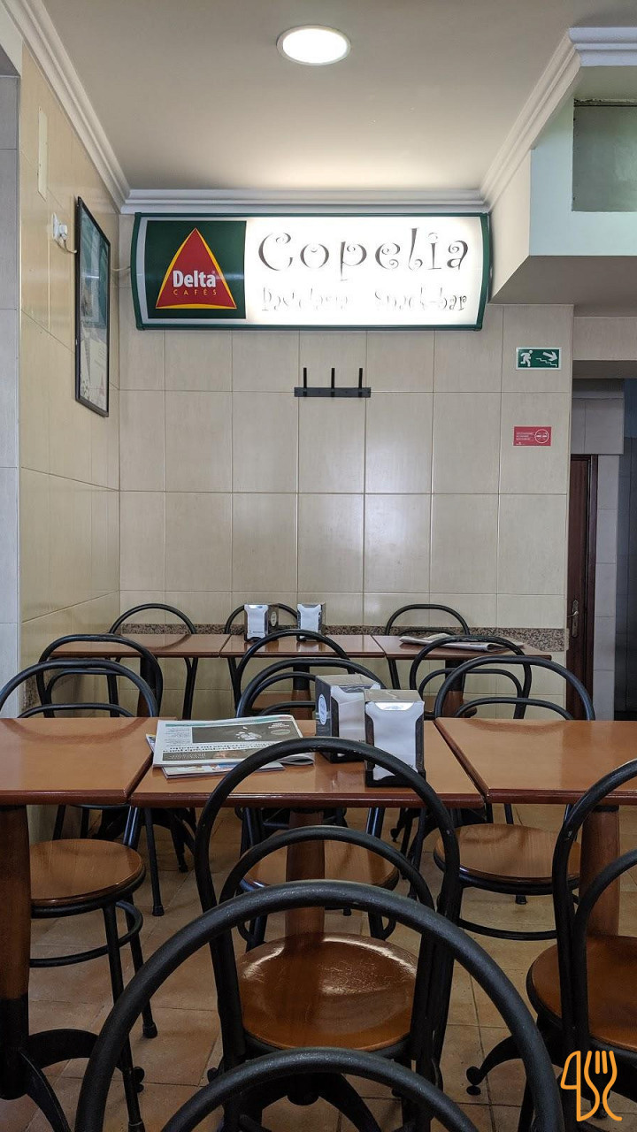 Copélia Dentro