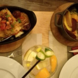 Alfama Cellar Comida