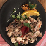 Alfama Cellar Comida