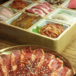 Han Table Barbecue Comida