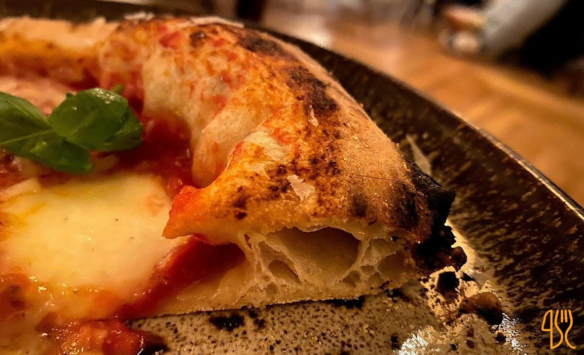 Okra Pizza, Fun Drinks Nourriture