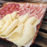 Aduela Taberna Comida