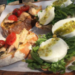 Aduela Taberna Comida