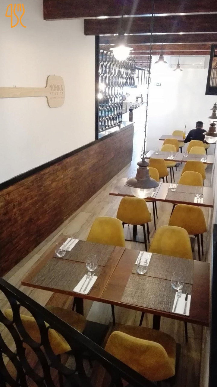 Nonna Piazza E Pizzaria À l'intérieur