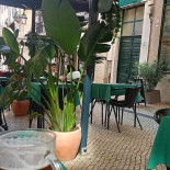 Tapas Mia Pizzaria Exterior