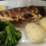 Adega Dom Luis Comida